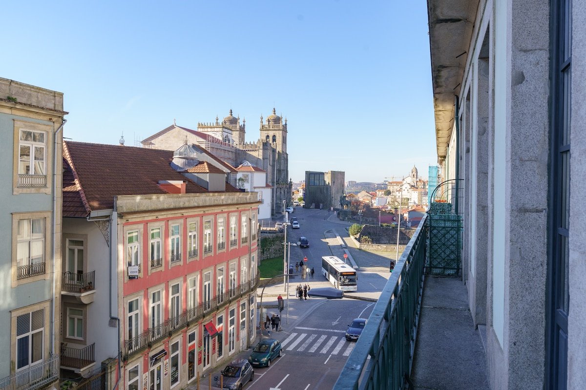 N Apartments – Luís gallery image 4