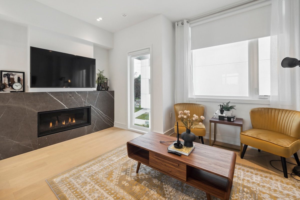 Incomparable Luxury Townhouse in Toronto(Yonge) gallery image 3