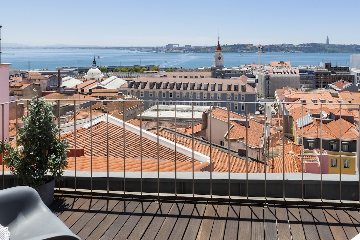 Chiado – TwoTerraces Scenic view- AC-3Bedrs&3baths gallery image 2