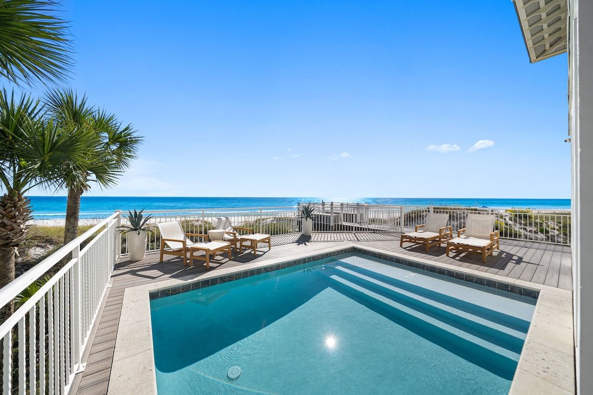 Gulf-front retreat w/private pool + beach access gallery image 3