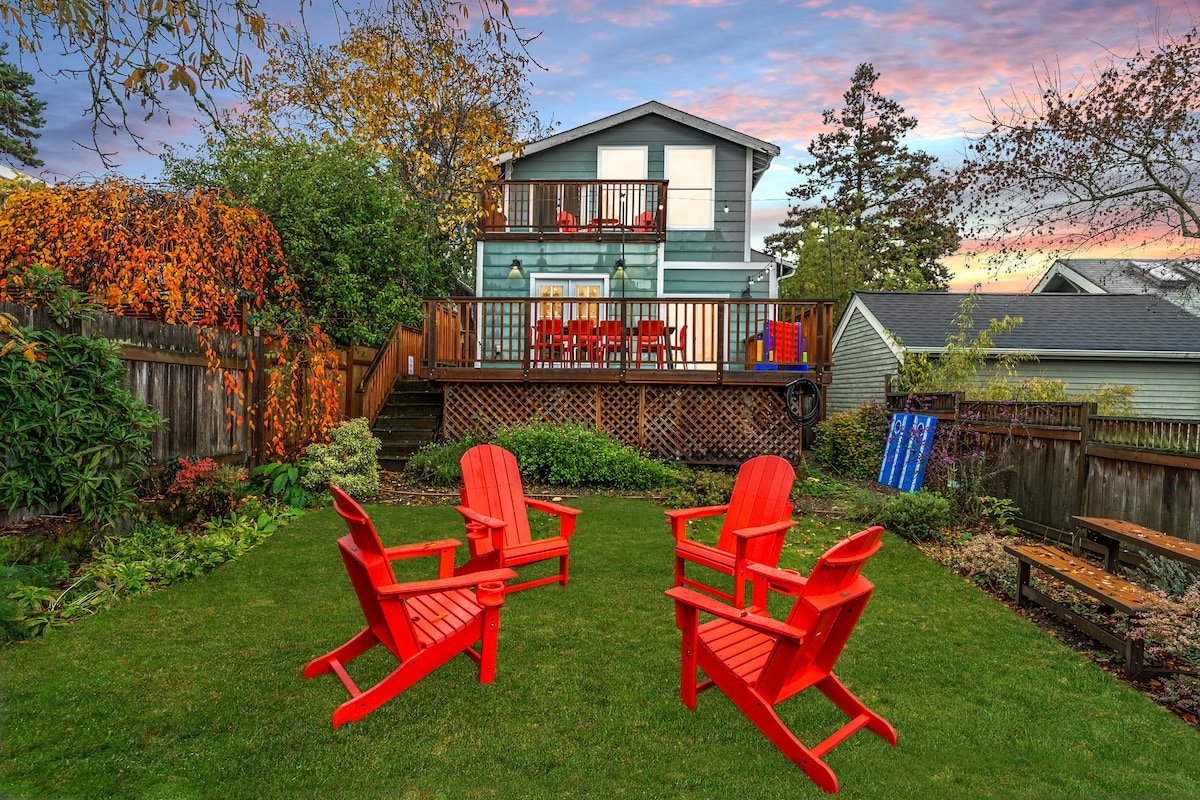 Lake View! ~ A/C ~ Amazing Location ~ Fam Frendly gallery image 2