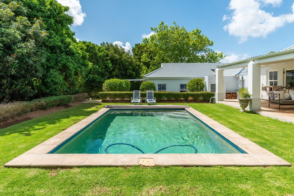 Summer Villa, Upper Constantia, Cape Town gallery image 3