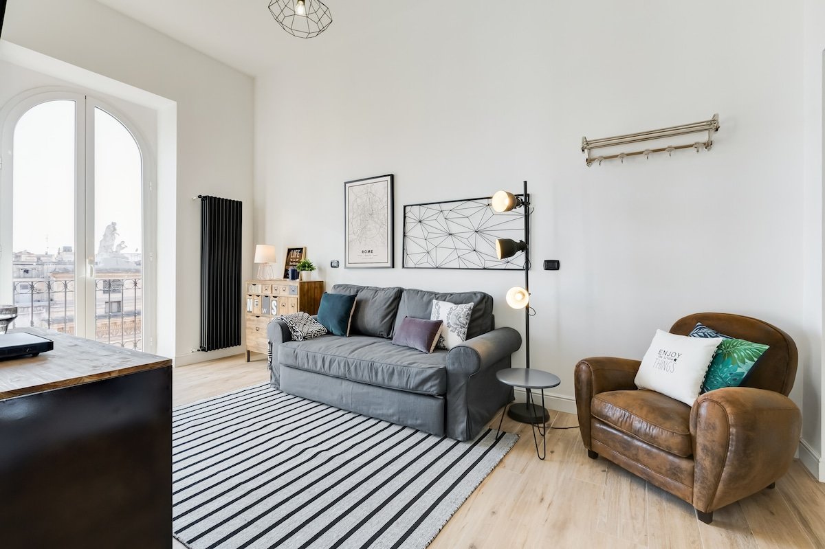 BMGA | Glam Industrial 3-bed apartment @Termini gallery image 2