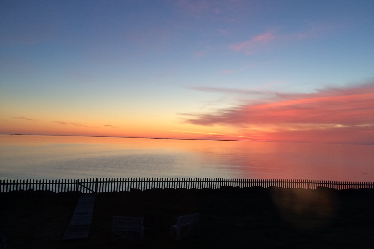 WATERFRONT CHALET ST-THOMAS
