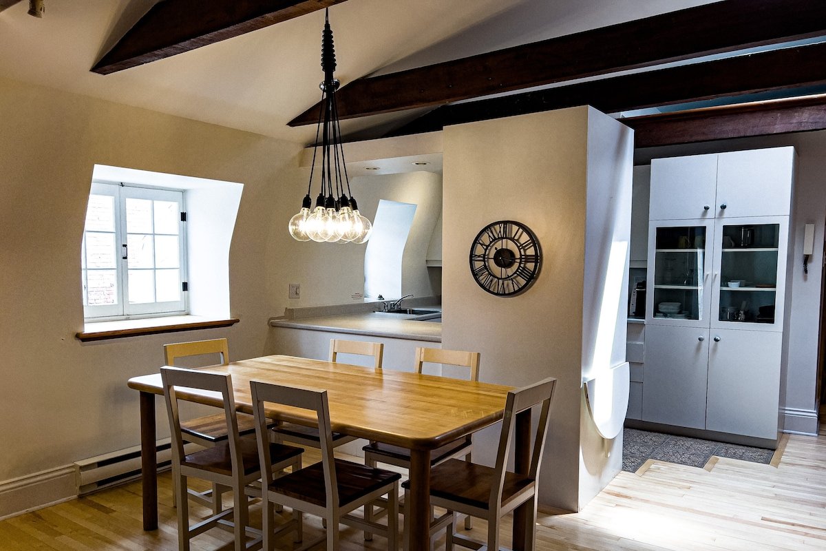 Unique au coeur du Vieux-Québec porte St-Jean gallery image 5