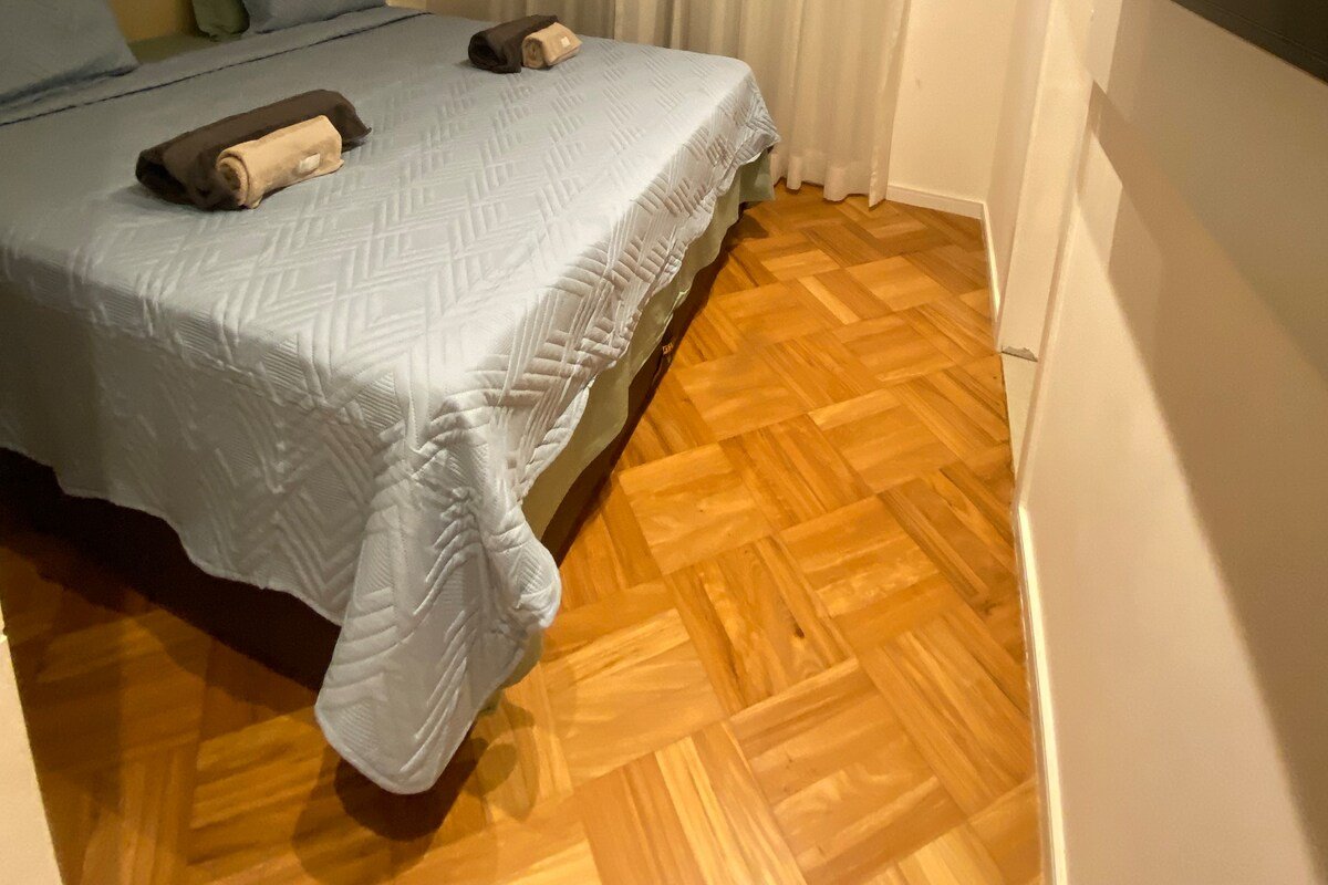 2 quadras da praia Leblon,excelente para famílias gallery image 5