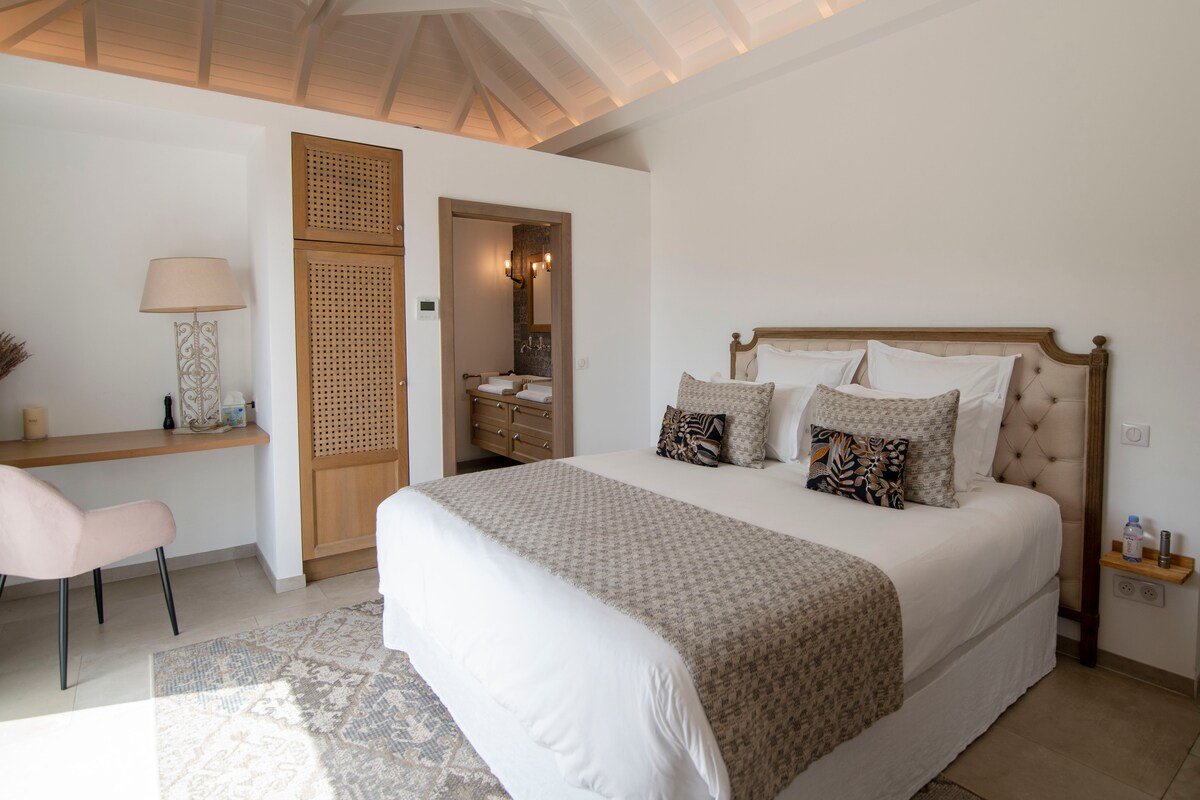 Vogue gallery image 3