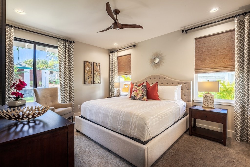 Just Steps from Maui’s Best Beach! Pool and slide gallery image 4