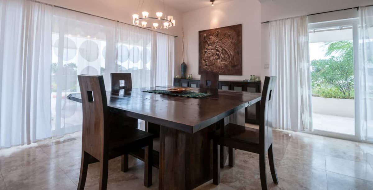 Waterfront 6 BR Villa w/ Private Plunge Pool gallery image 4