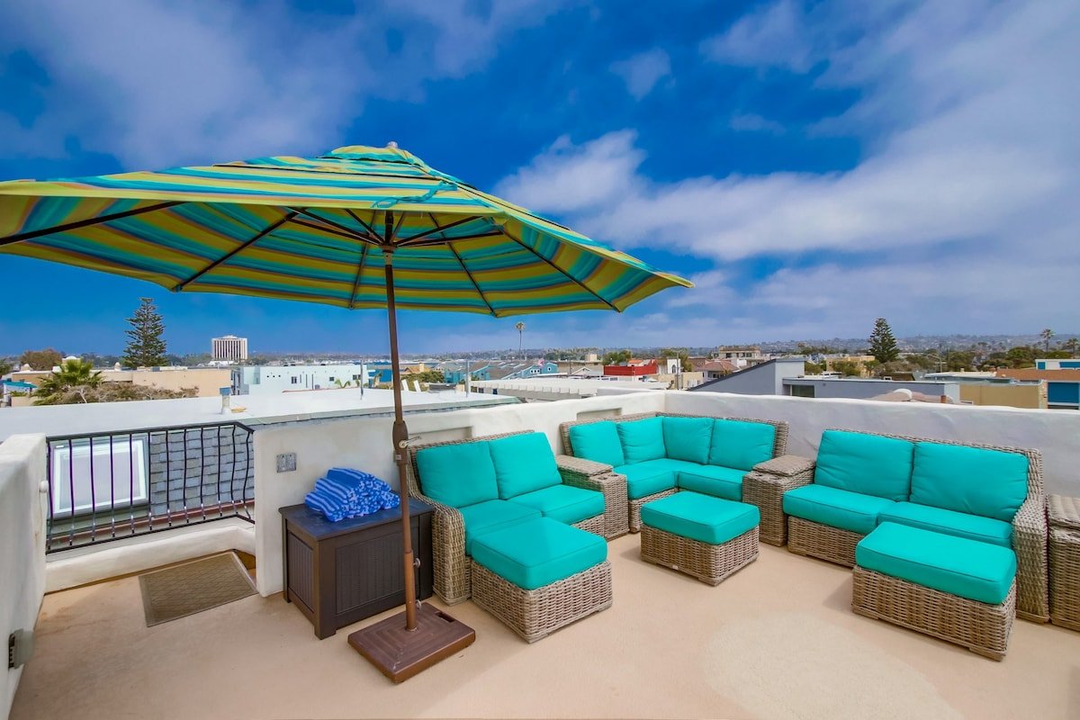 Mission Tides 3 | 6BR Mission Beach Rooftop Deck gallery image 2