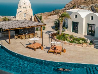 Vivera Villa Santorini