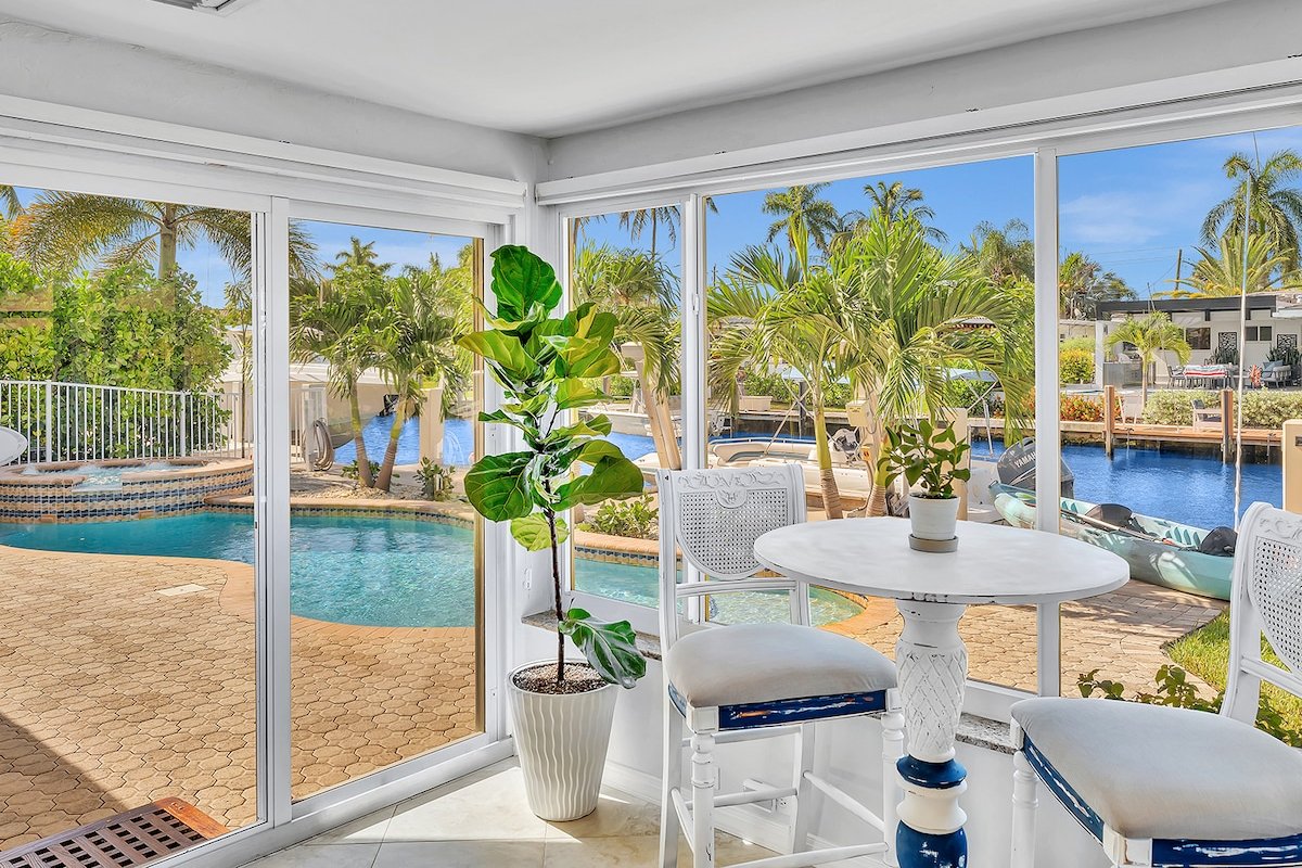OASIS Views! 3mi BEACH+SPA+HTD Pool! gallery image 2