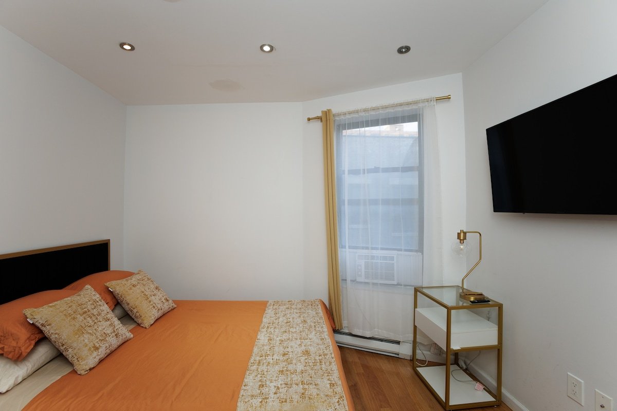 New York City 5-Bed Suite A gallery image 5