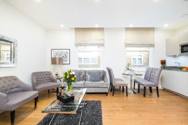 Classic 2 bed 2 bath in South Kensington/Chelsea