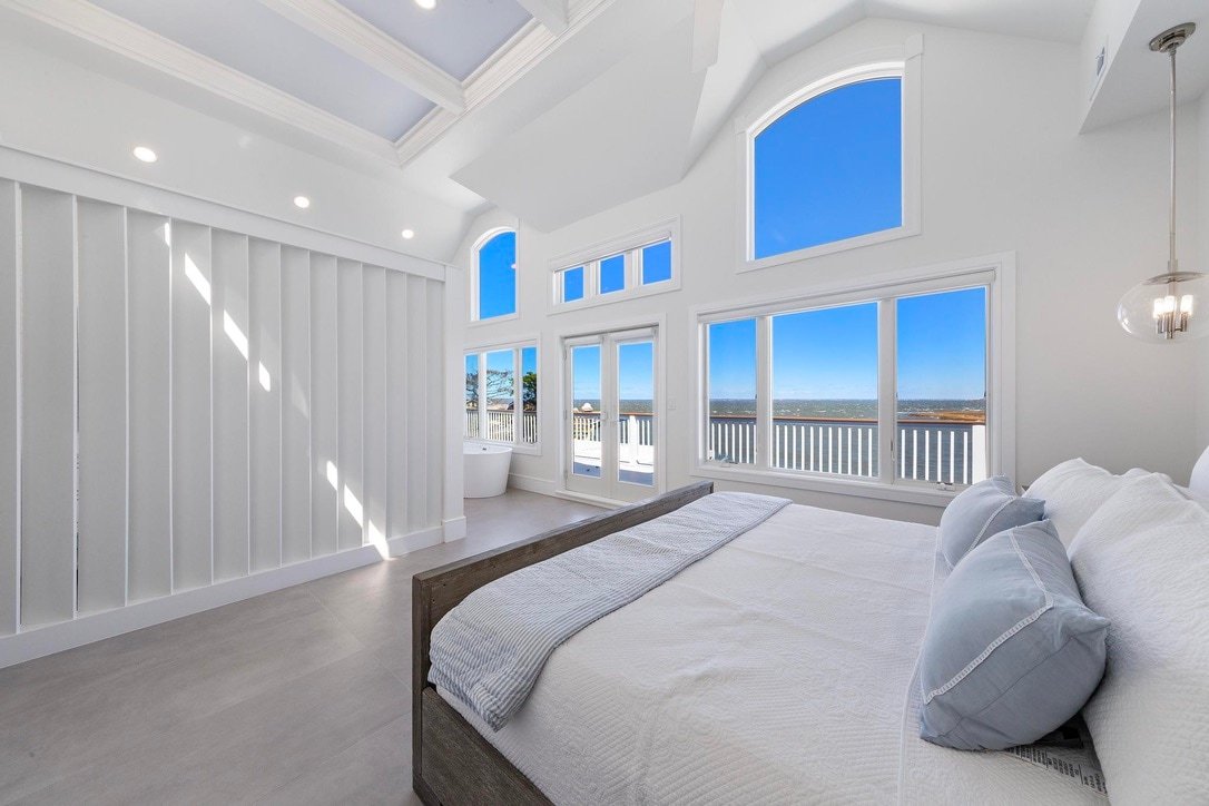 Expansive Bayfront Estate, LBI gallery image 4