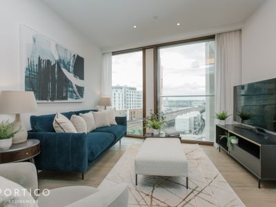 Beautiful 2 bed apartment with Pool in Nine Elms