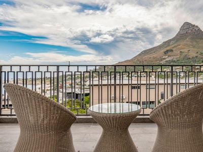 Spacious 5 Bed 7 Bath Camps bay Villa | pool | Gym