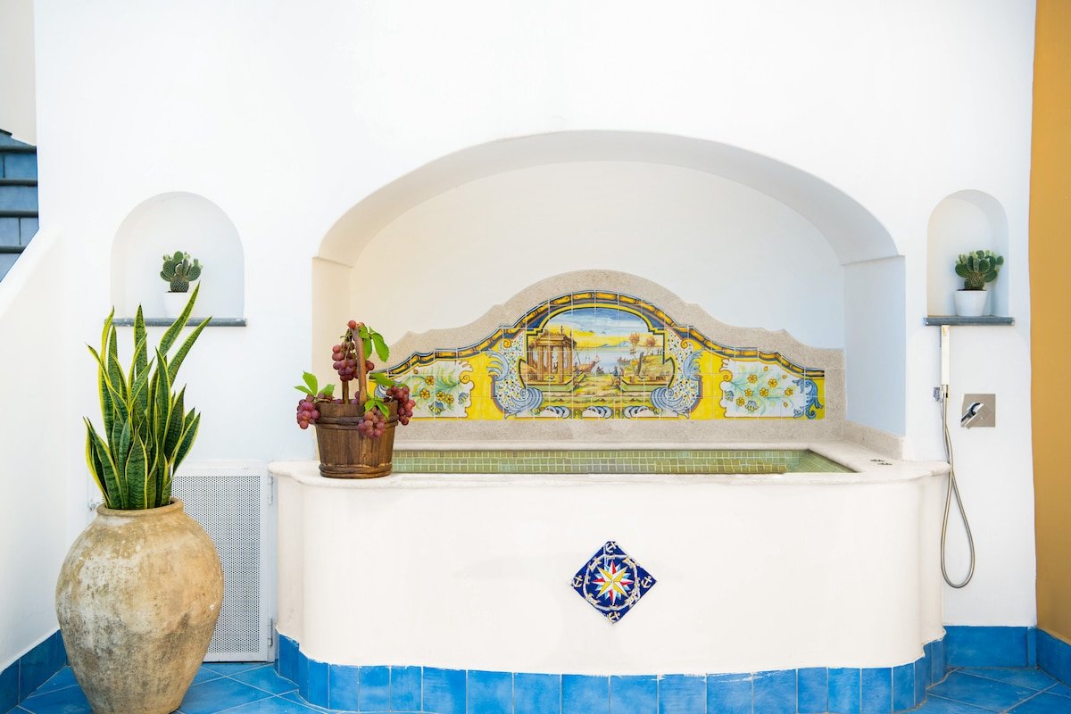 Merope gallery image 3