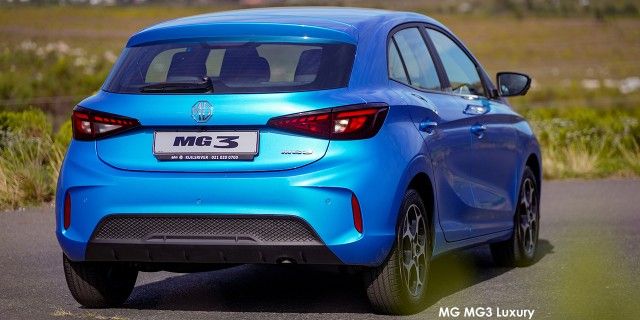 MG MG3 1.5 LUX HYBRID A/T - 4 