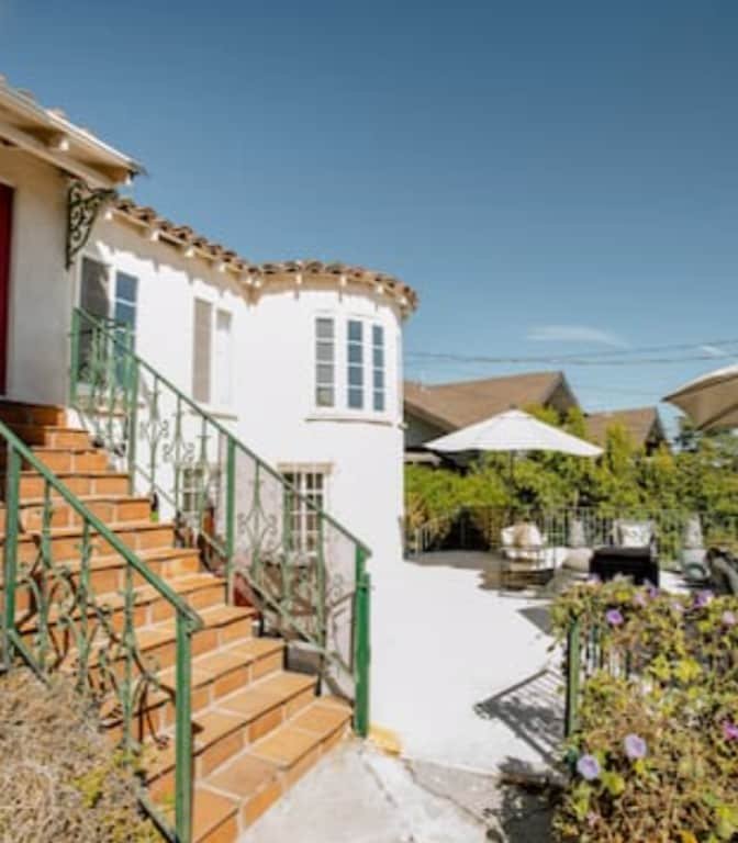 Hollywood Hills Prime Location | Sunset View gallery image 3