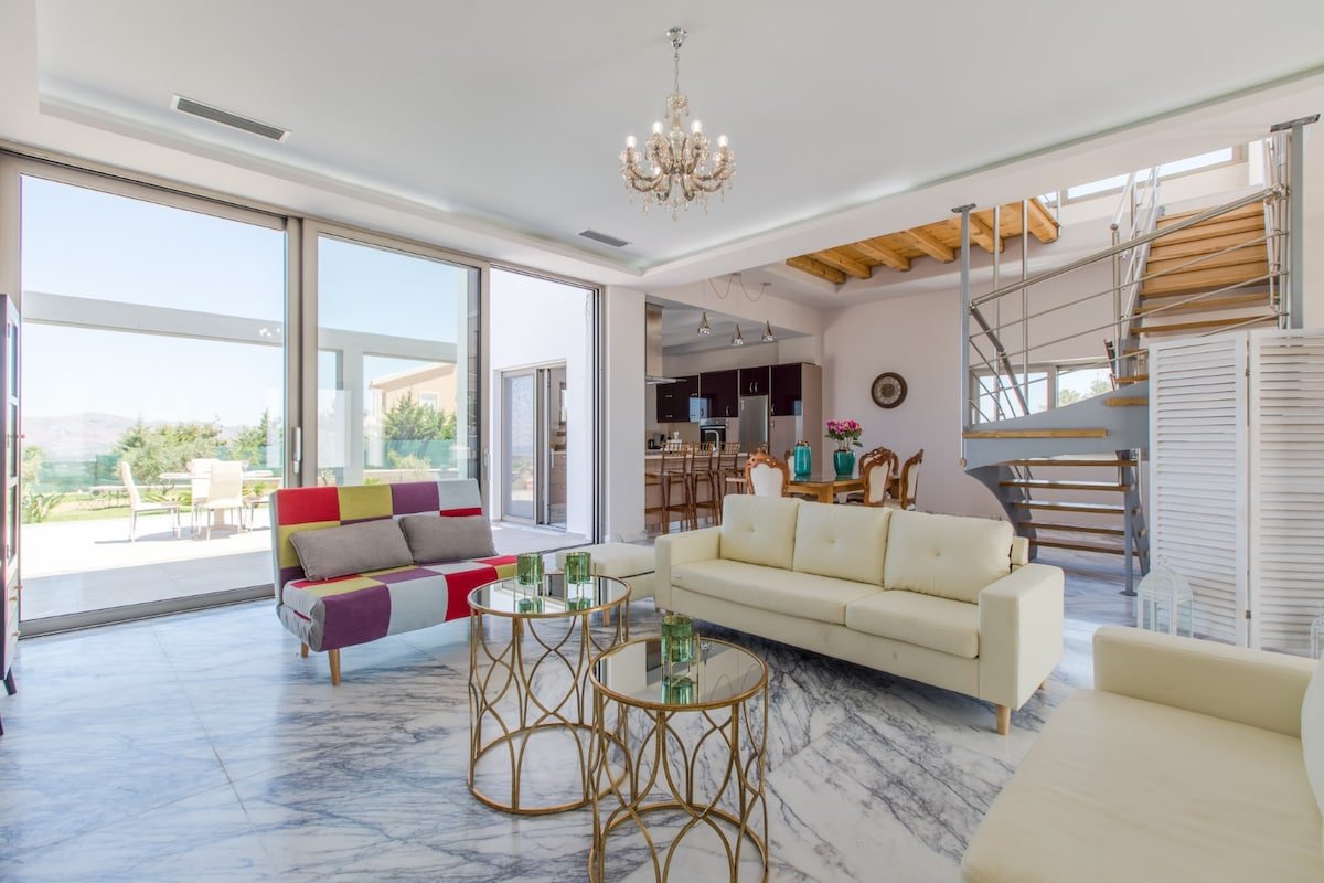 Tennis*Pool+Hydromassage *Walk Taverna&Supermarket gallery image 3