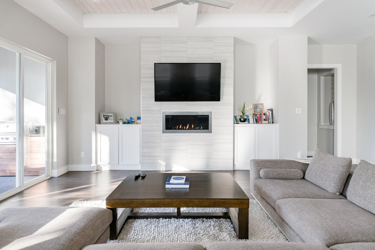 New Single Level Ranch Home by Highland Park with Pool gallery image 2