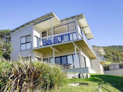 Rockpool – Blueys Beach House w Stunning Views!