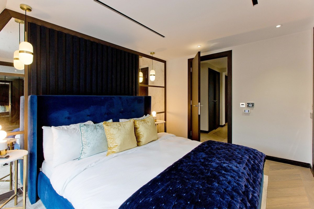 37GS Residences | 2bedroom Apt 416 near Piccadilly gallery image 3