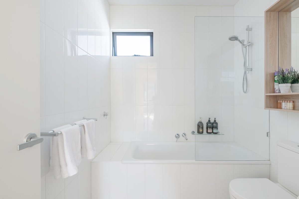 Perfect Port Melbourne Townhouse gallery image 4