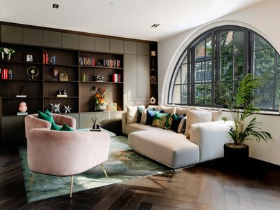 TiPToP Oxford St! Family Unique QUIET Design Haven