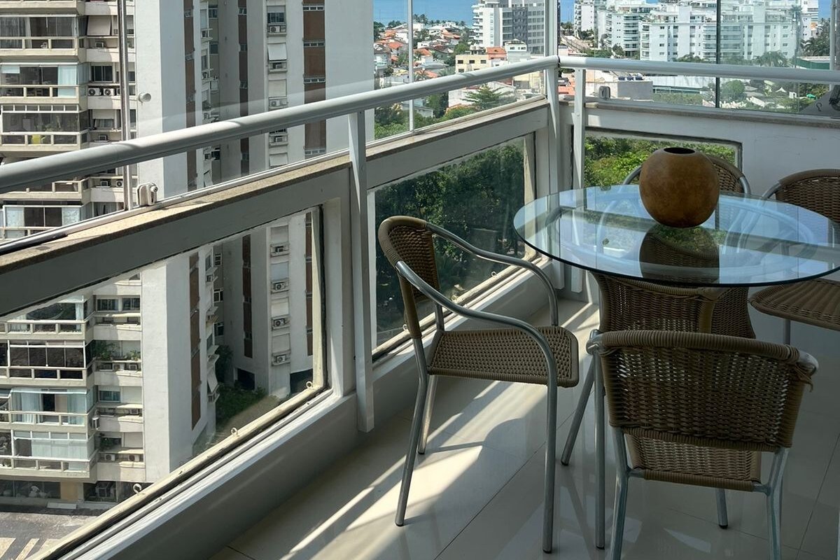 charme e conforto na Barra! gallery image 4