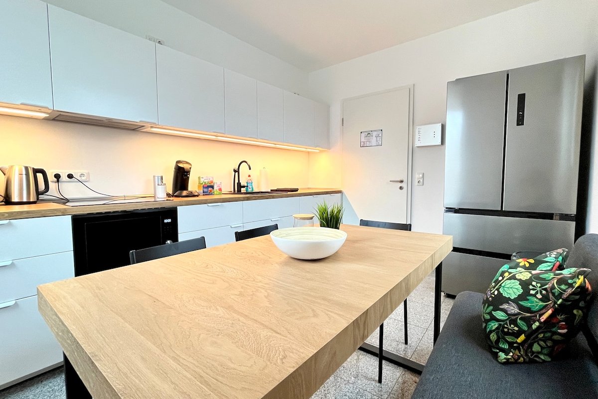 LTA Apartment Süd No.2 / 12P / Parkplatz / S-Bahn gallery image 3