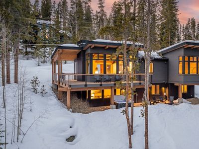 New Home, Modern Luxury | Blue Valley Chalet