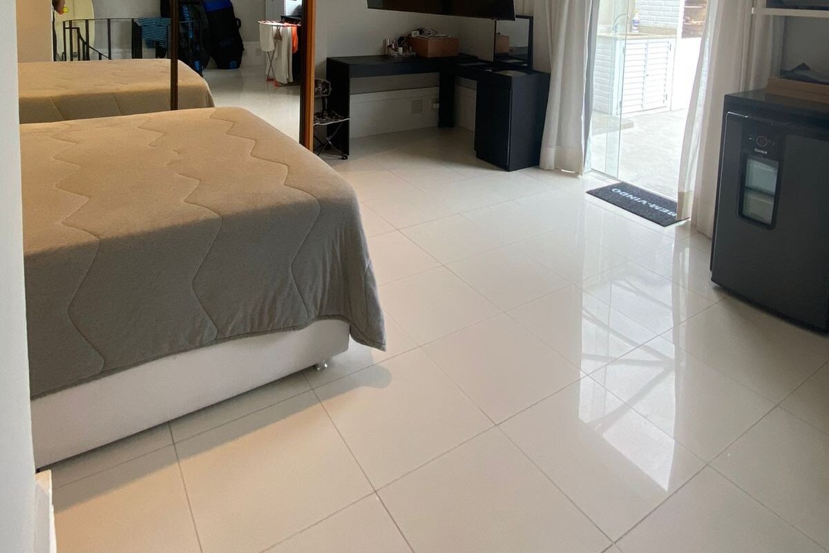 Luxury Beachfront Penthouse gallery image 3