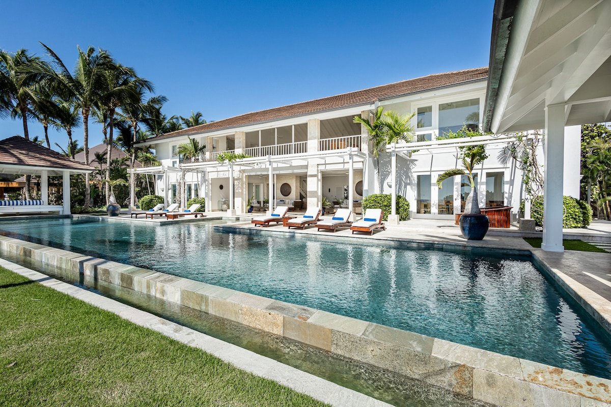 Oceanfront Estate w Pool + Guest House gallery image 5