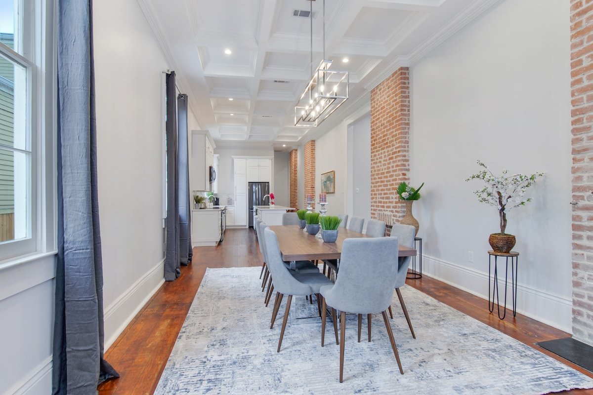 Beautiful Italianate | 5 Ensuite Baths gallery image 3