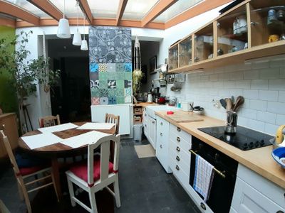 La petite maison dans l’impasse. pour famille