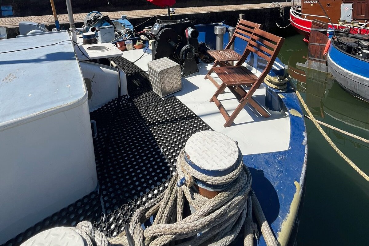 Boathouse Bora 11-15p @bocoliving Rotterdam Marina gallery image 3