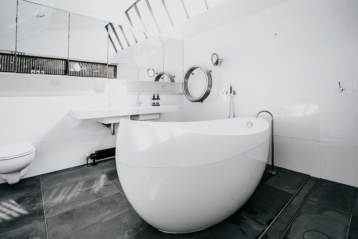 Alkina Lodge Mira gallery image 4