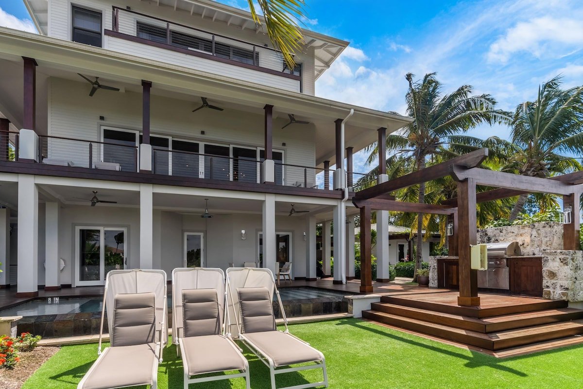 Ritz-Carlton Villa by RC Cayman Residences Rentals gallery image 3