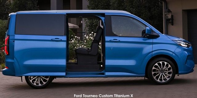 FORD TOURNEO CUSTOM 2.0D TITANIUM X A/T - 60 