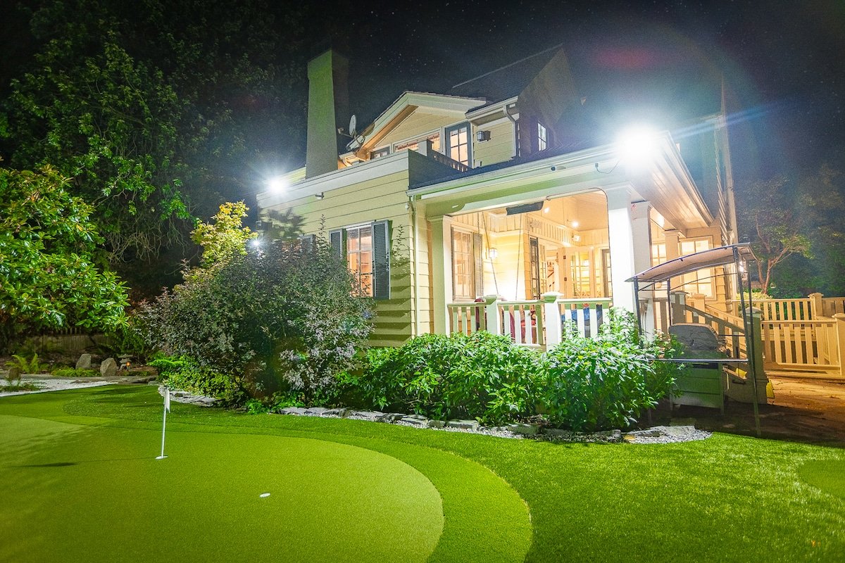 Vancouver Golf Villa – Private Oasis gallery image 2