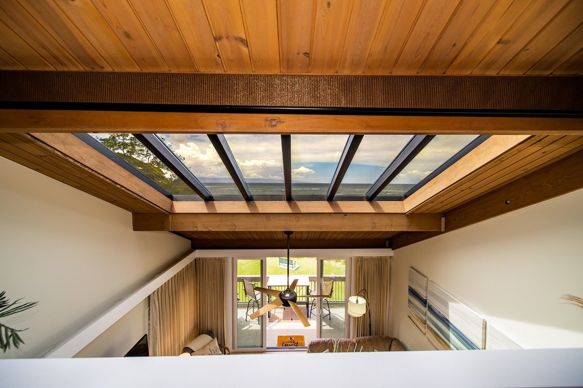 Oceanfront View-Balcony-Pool: Kahana Outrigger 3B1 gallery image 5