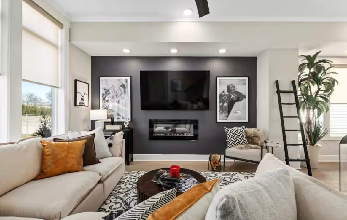 The Howdy House: Rooftop Deck