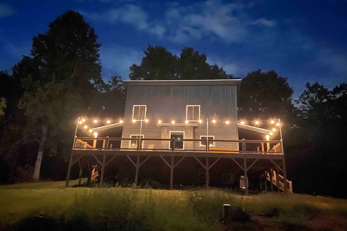 New home with privacy and views gallery image 4