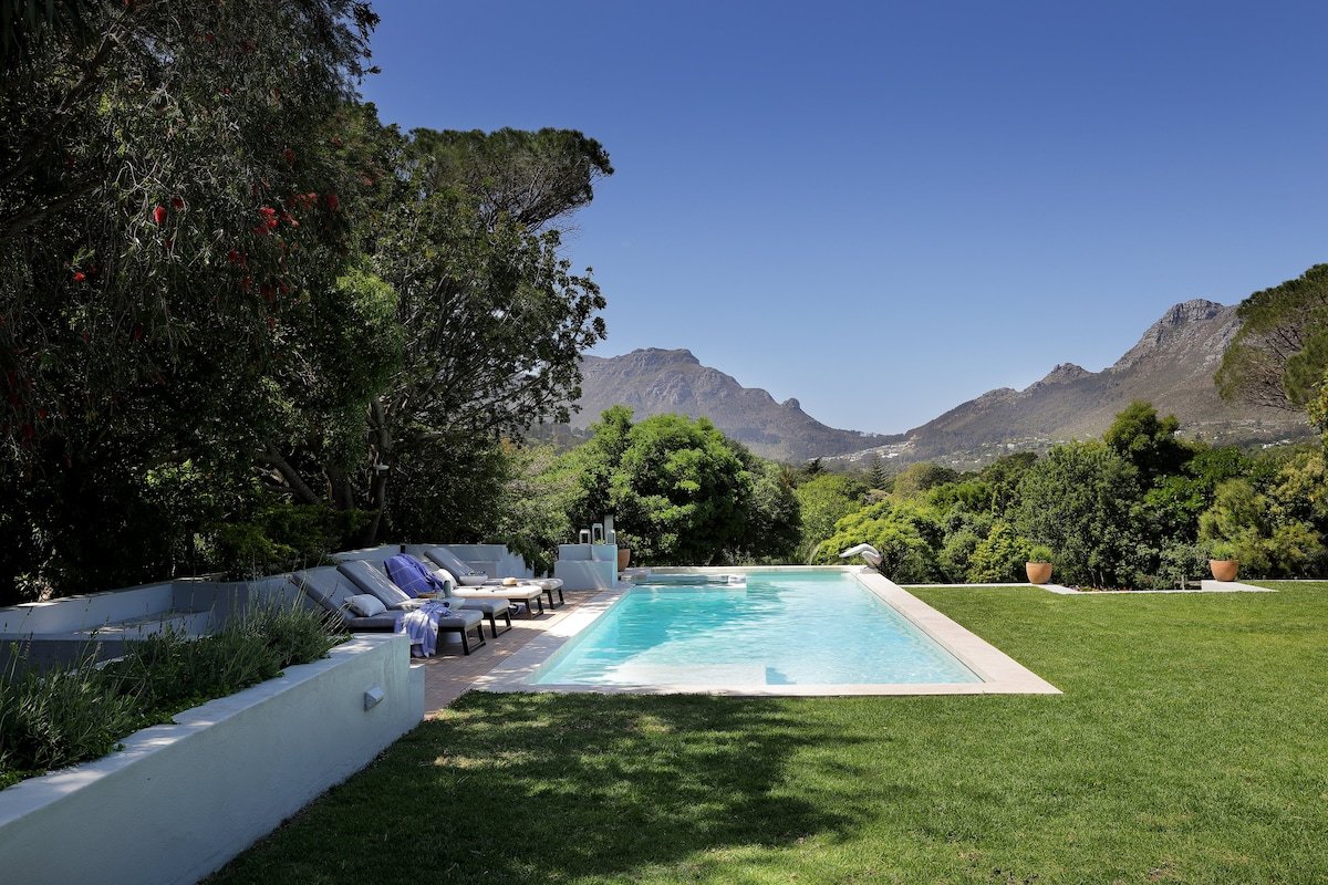 Ultimate multi gen family home! gallery image 2