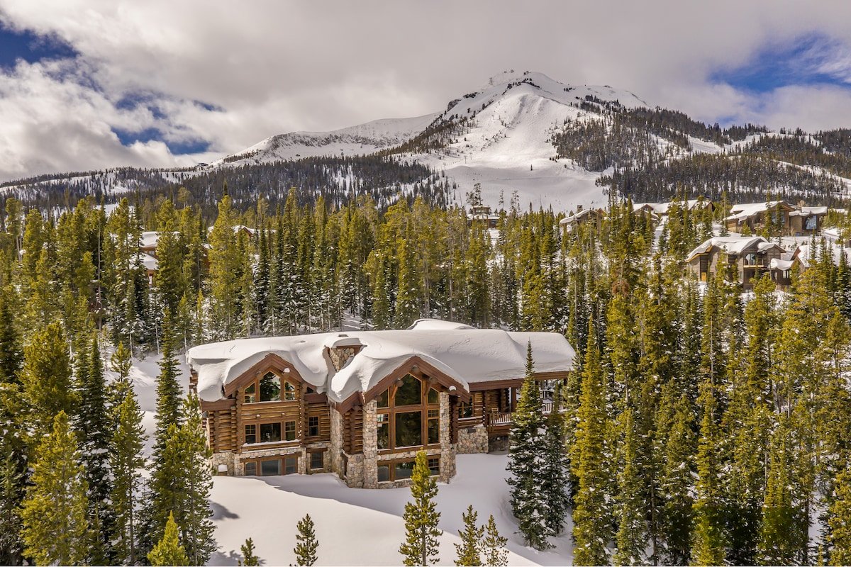 EPIC Ski In/Out • Hot Tub, Grill, Privacy + Views!