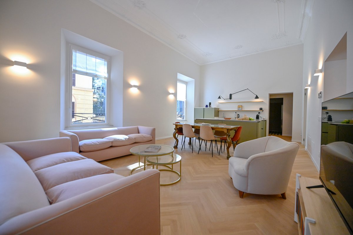 Mariù’s exclusive house near Villa Borghese