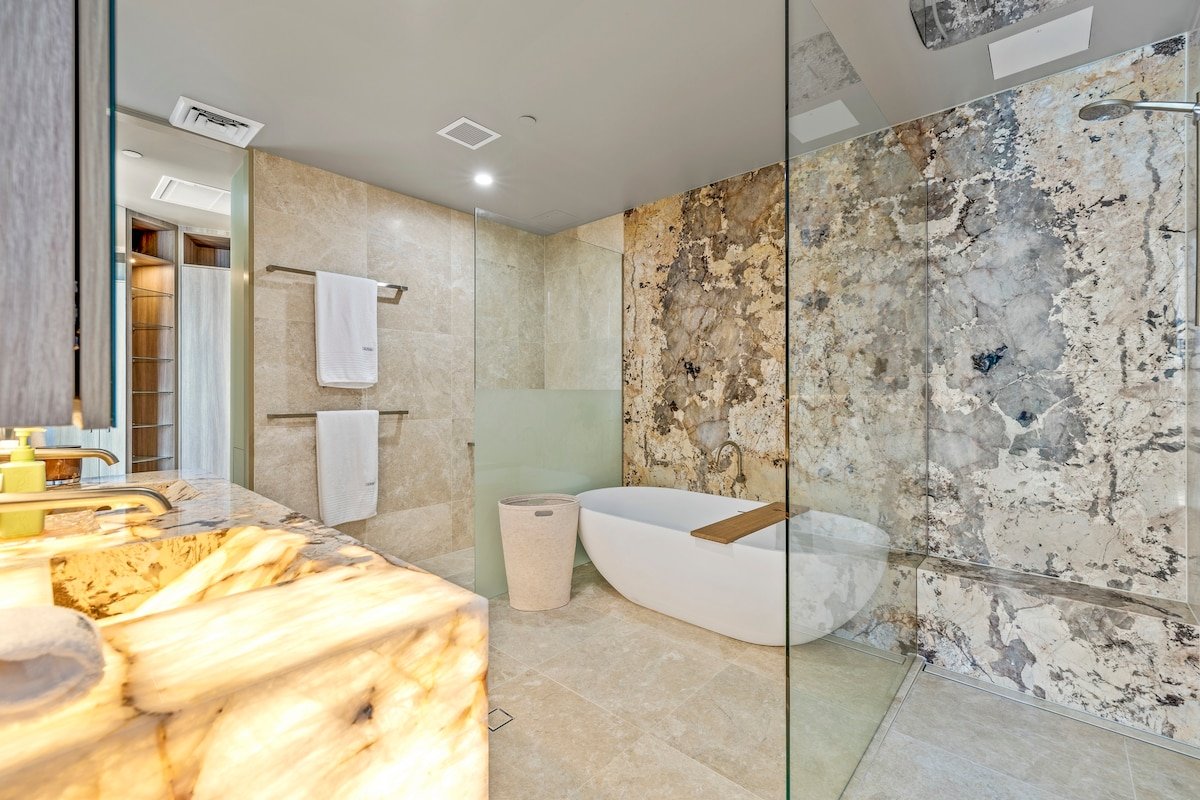 Oceans Mooloolaba Beach Four-Bedroom Penthouse gallery image 5