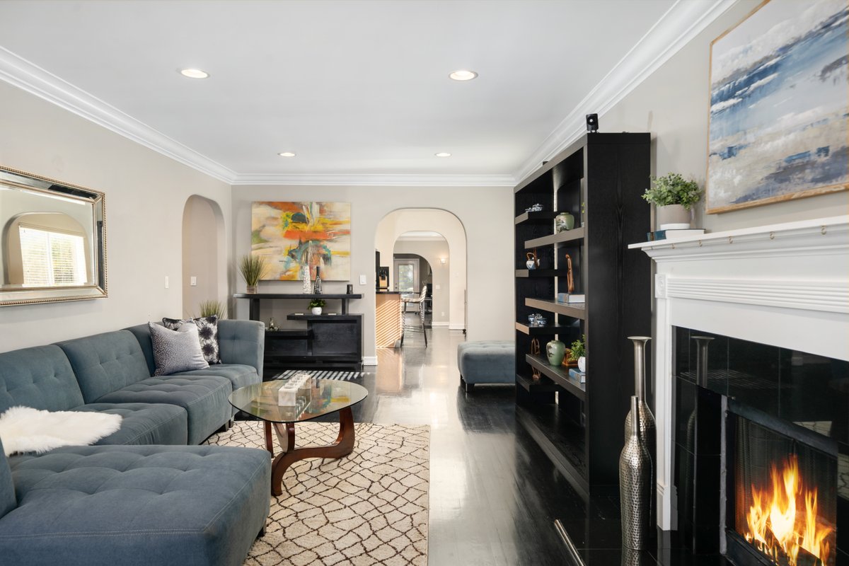 118 Sherman Oaks Family Home